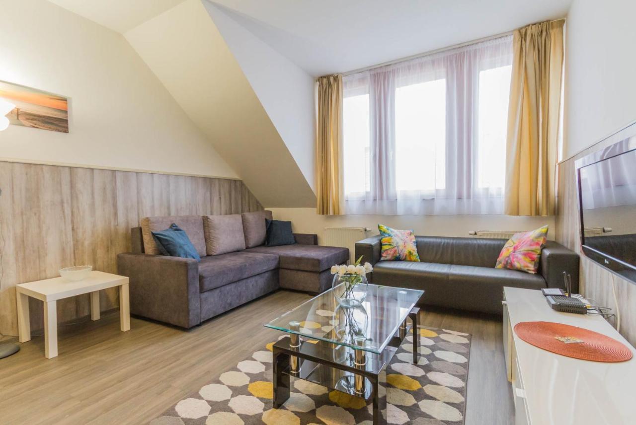 Lovag Charming In The Center-ac Apartamento